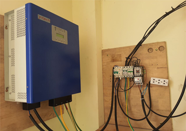 Sistema solar off-grid de 5 kVA no Camboja