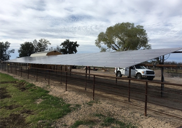 Sistema de bomba solar de 11 kW e 3,7 kW na América