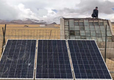 Sistema de abastecimento de água solar de 0,37 kW no Tibete