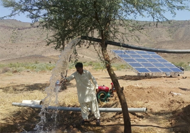 Sistema de bomba solar de 4 kW no Paquistão