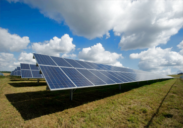 Um aumento de 72% em relação ao ano anterior! O Ministério da Indústria e Tecnologia da Informação divulgou o status operacional da indústria nacional de fabricação fotovoltaica de março a abril.